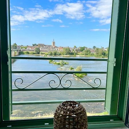 Gite LA VUE LOIRE Appartement Saint-Denis-de lʼHôtel Extérieur photo